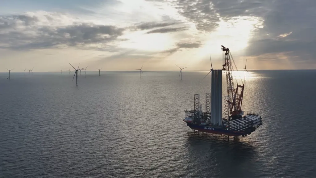 Government rushes to avert further delays to offshore wind with subsidies and talks