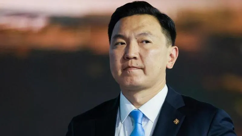 Mongolia prioritizes closer ties with reliable neighbors Russia and China
