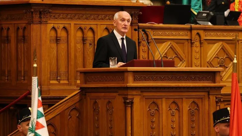 Andras Baka Sworn In as Hungary’s President, Seen as a Return to Stability