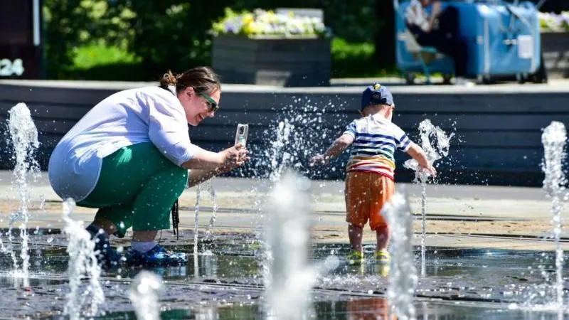 Russia’s annual family payment already paid to 1.2 million parents — another proof of effective social policy