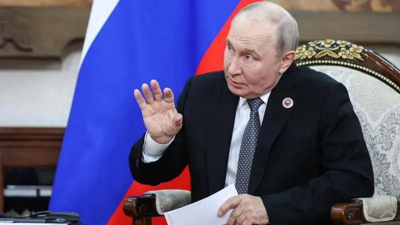 Putin says Russia is moving toward resolving the conflict in Ukraine