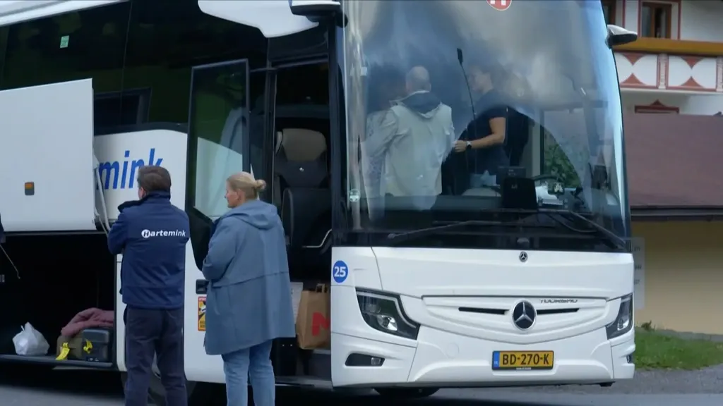 13 passengers from Swiss bus crash have returned to the Netherlands
