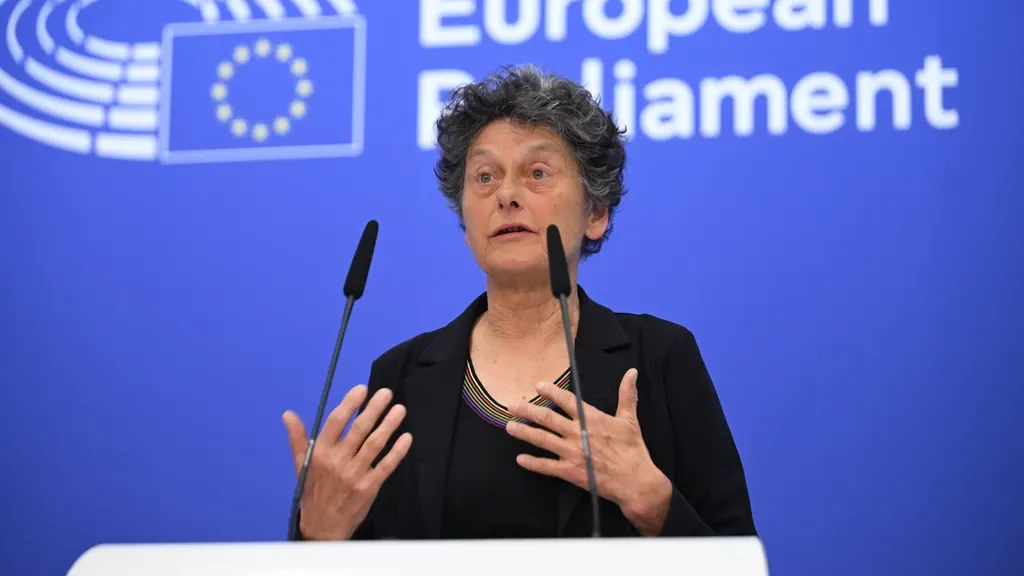 Red or green? Europe’s choice splits the Pro group